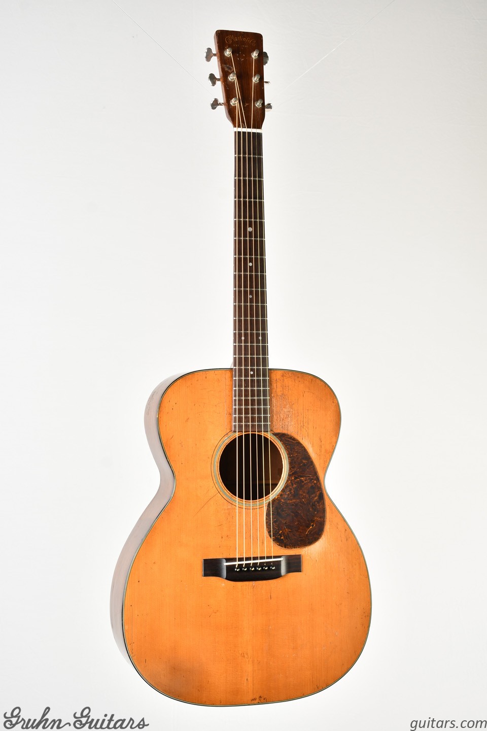 1943 Martin 000-18 at Gruhn Guitars