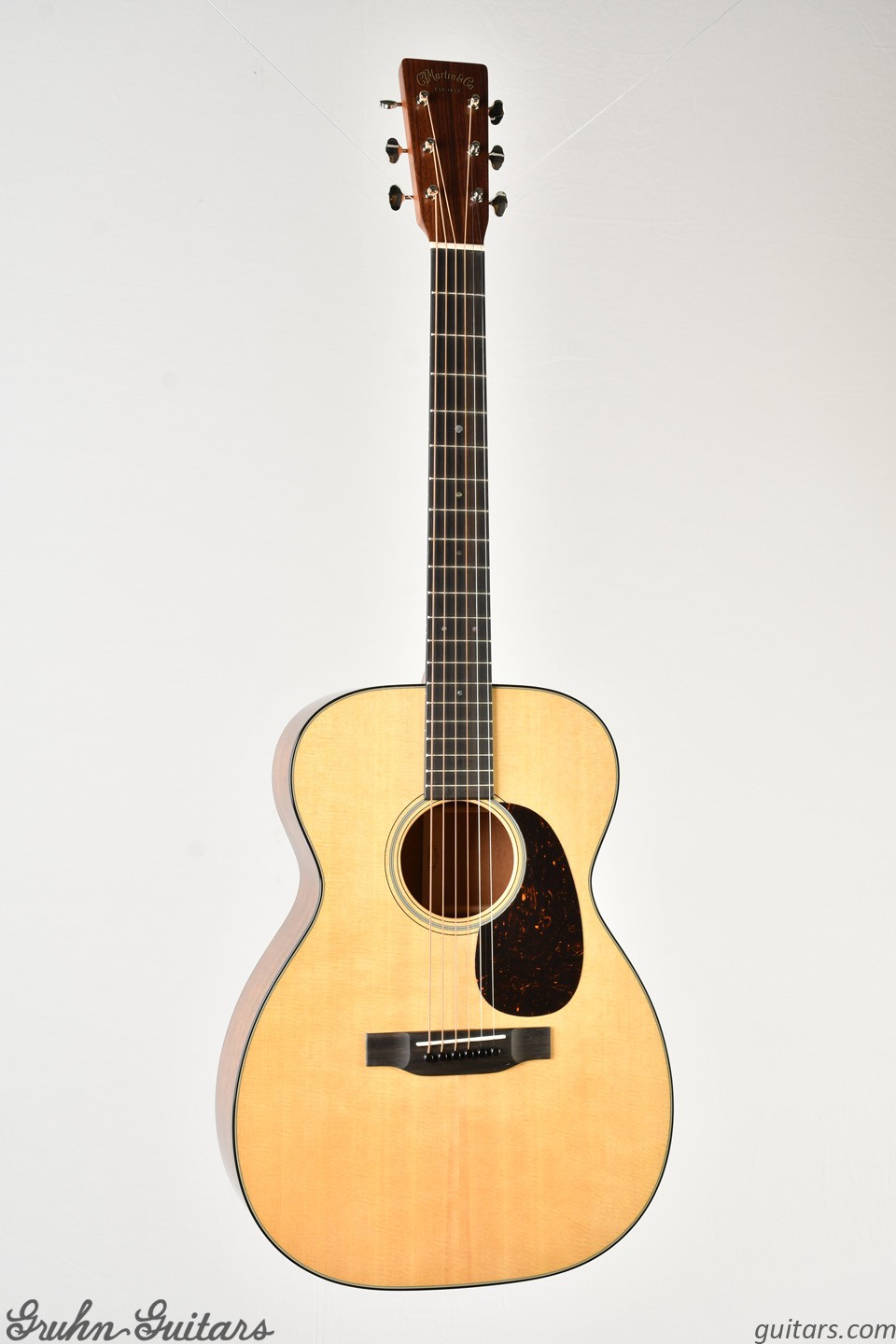 Martin 00-18 at Gruhn Guitars