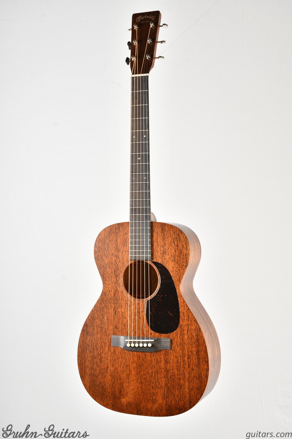 Martin 0-17 at Gruhn Guitars