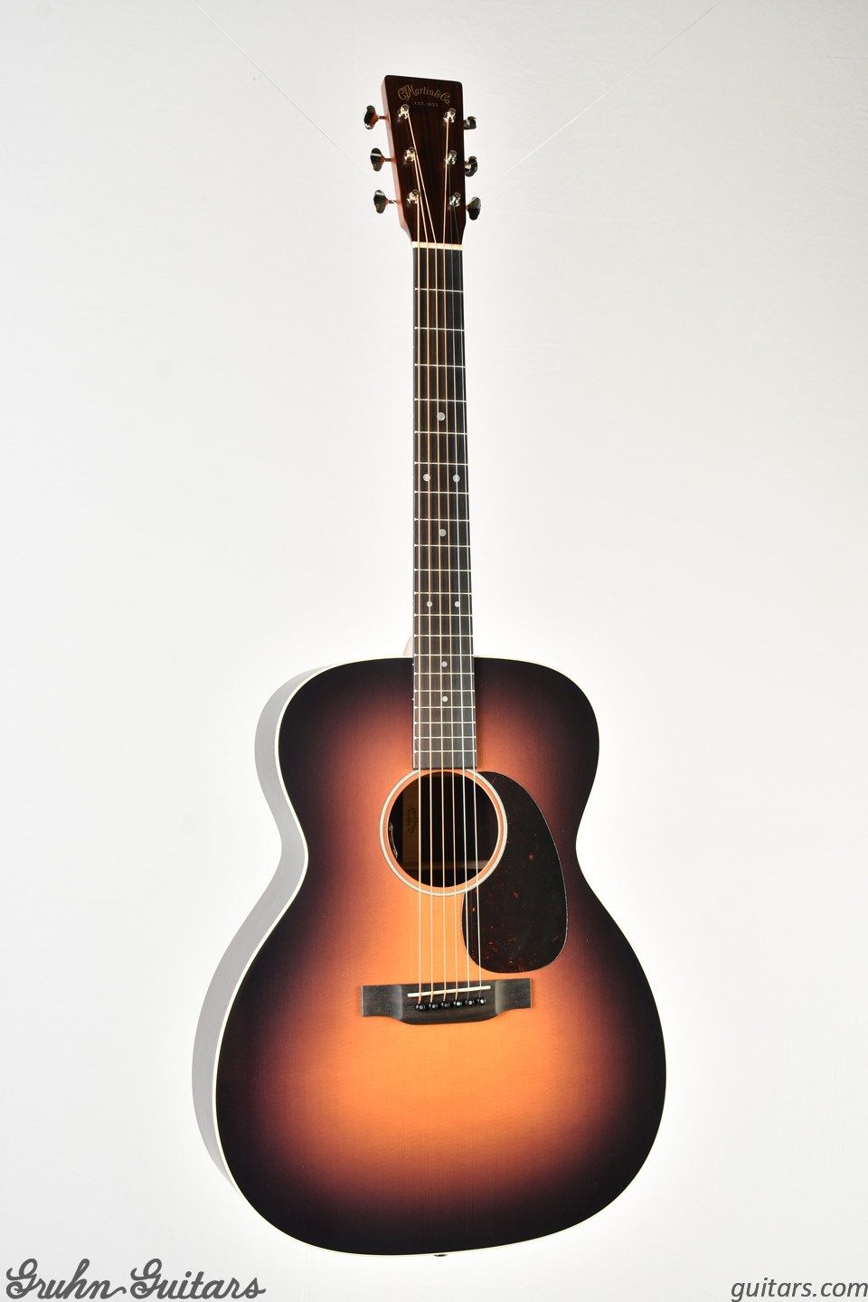 Martin J-16E 1935 Burst at Gruhn Guitars