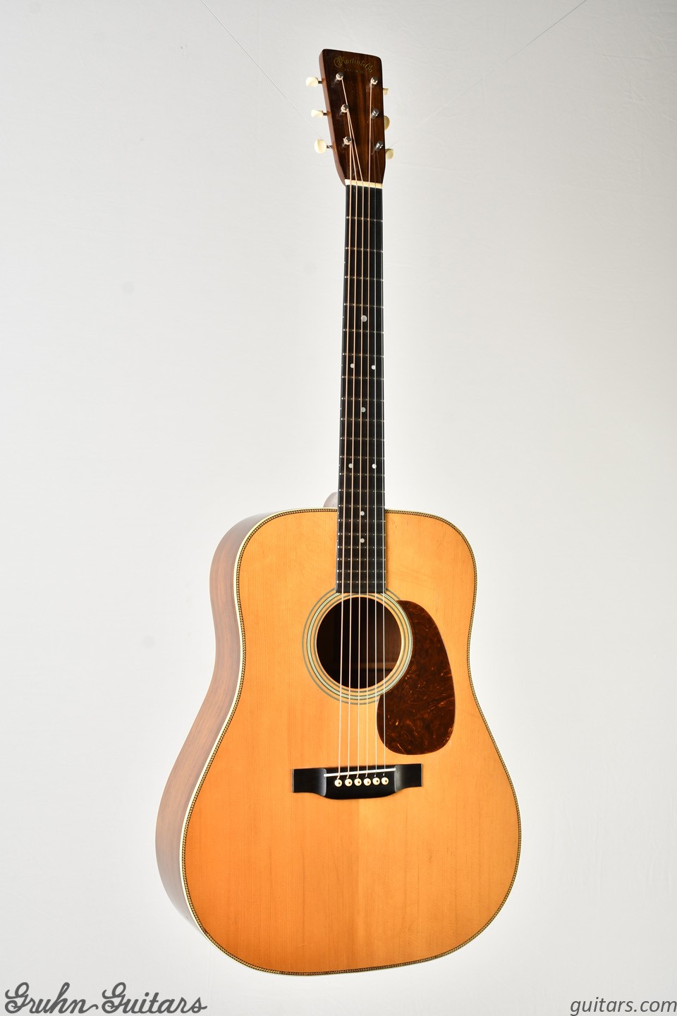 1945 Martin D-28 at Gruhn Guitars