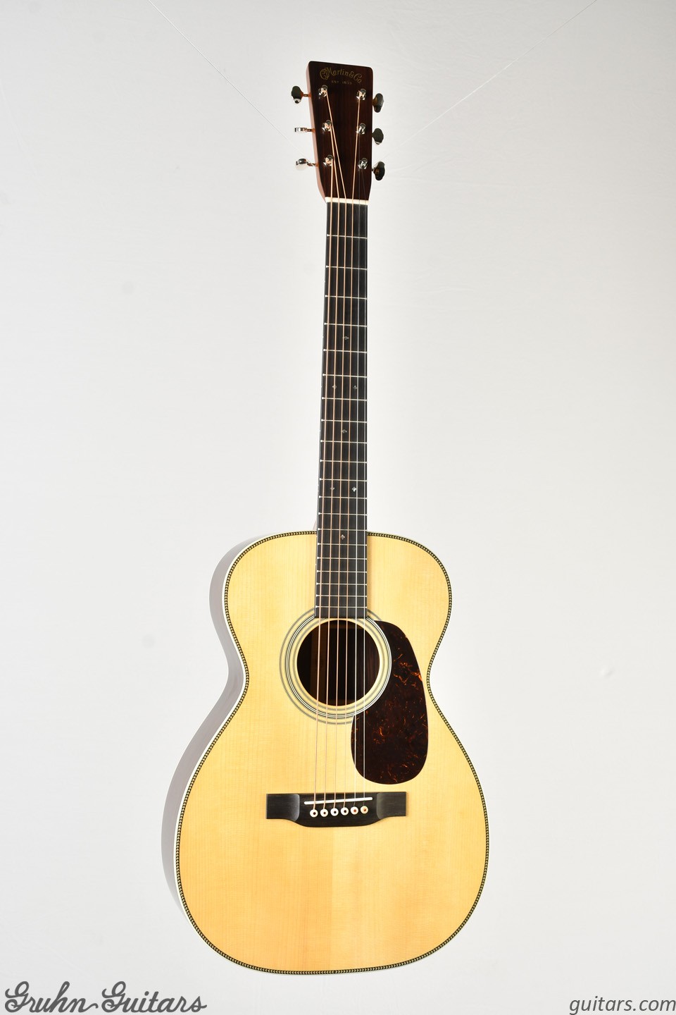 Martin Custom Shop 0-28 at Gruhn Guitars