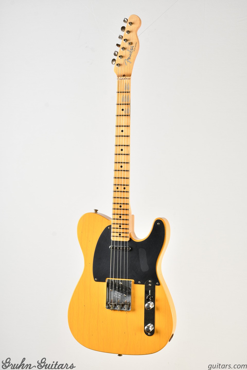 Fender Custom Shop 52 Telecaster Journeyman - Butterscotch at Gruhn Guitars