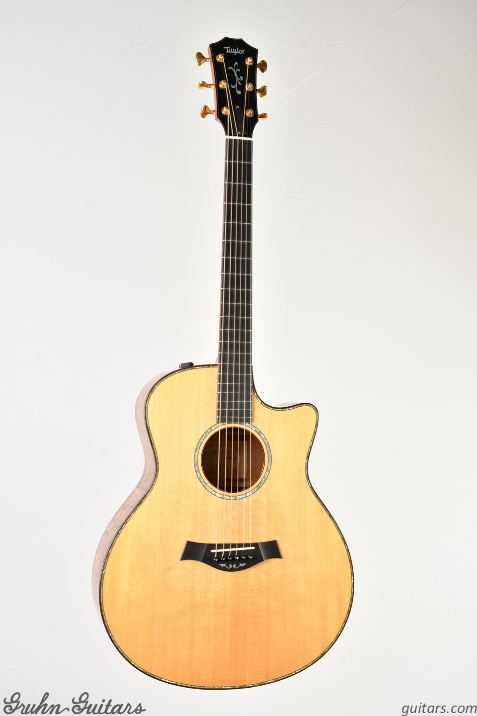 2008 Taylor Koa GS at Gruhn Guitars