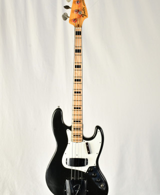 Fender Jazz Bass 1973 | Gruhn Guitars