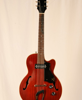 Guild M-65 3/4 Freshman 1964 | Gruhn Guitars
