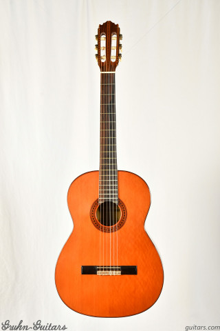 Vintage yamaha classical deals guitars