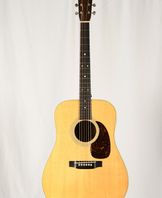 ハン　Martin d-28 Martin D-28 Acoustic Guitar | Retired | Martin Guitar