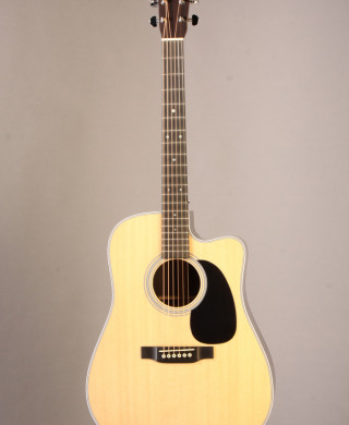 Martin DC-28E new | Gruhn Guitars