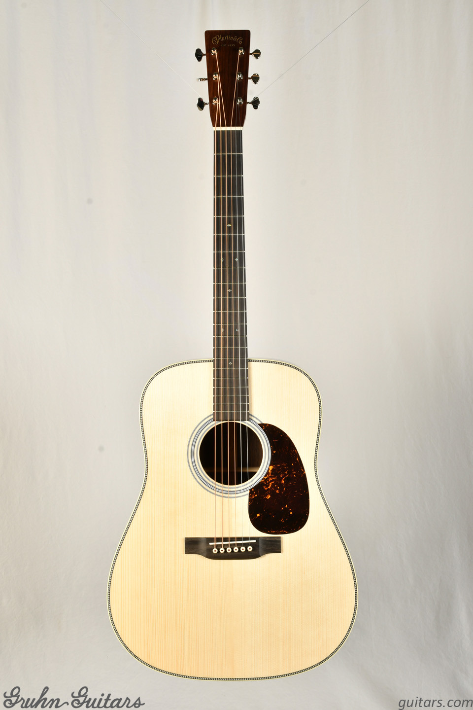 Vintage Martin Guitars For Sale - Martin Flattops | Gruhn Guitars